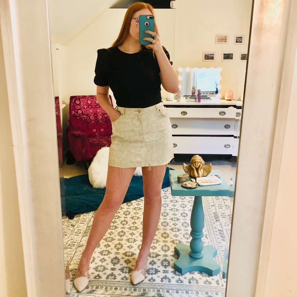 Topshop cream snakeskin mini skirt